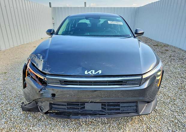 Kia K4