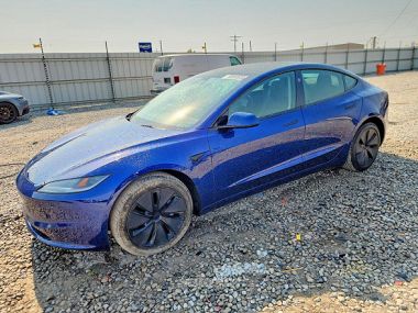 Tesla Model 3  2025 