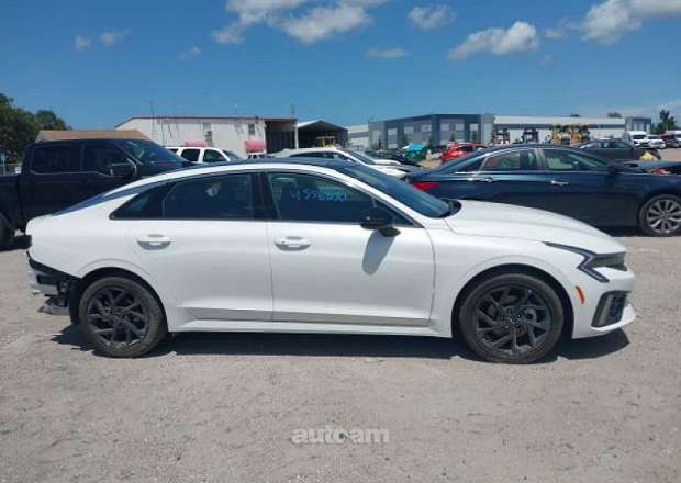 Kia K5