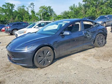 Tesla Model 3  2026 