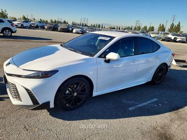 Toyota Camry  2025 