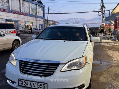 Chrysler 200  2013 