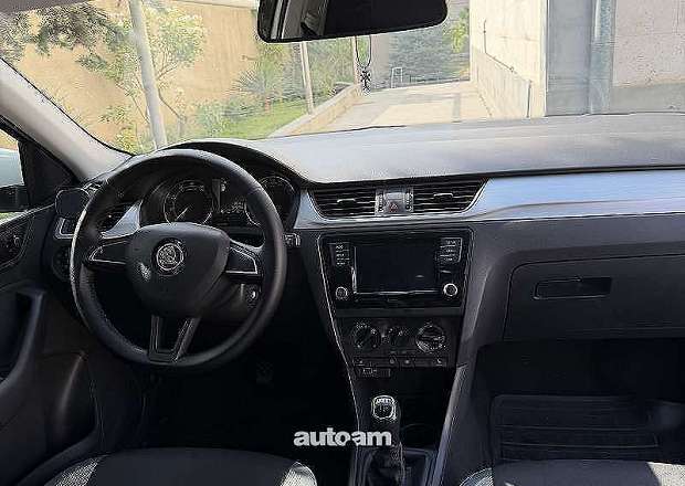 Skoda Rapid 2019 — photo 11
