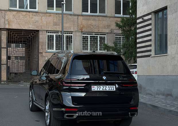 BMW X7