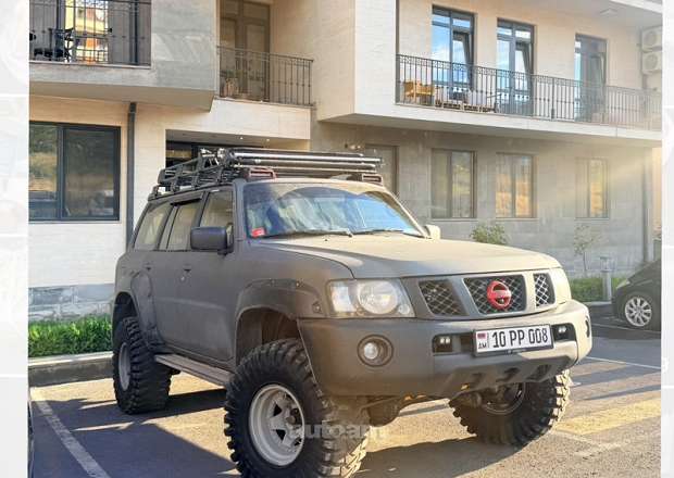 Nissan Patrol 2000 — լուսանկար 1