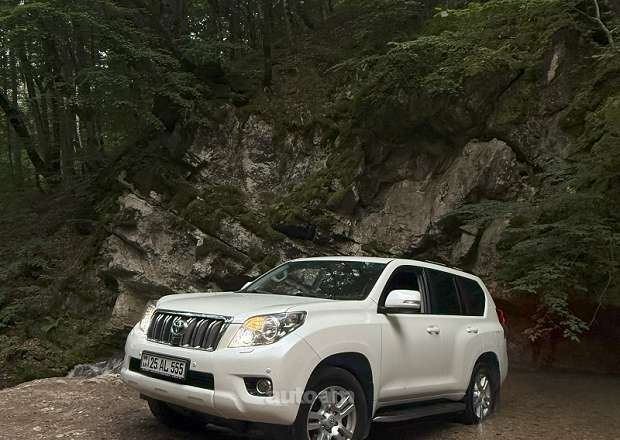Toyota Land Cruiser Prado 2013 — photo 1