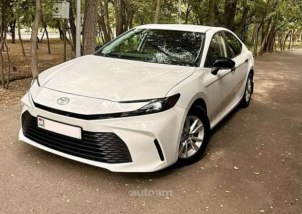 Toyota Camry 2025 — լուսանկար 3