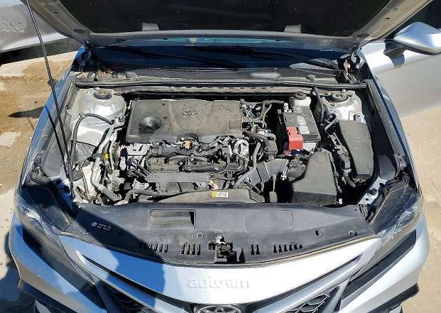 Toyota Camry 2021 — լուսանկար 5