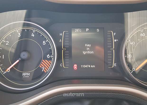 Jeep Cherokee 2015 — photo 7