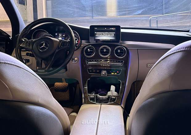Mercedes-Benz C 300 2018 — լուսանկար 11