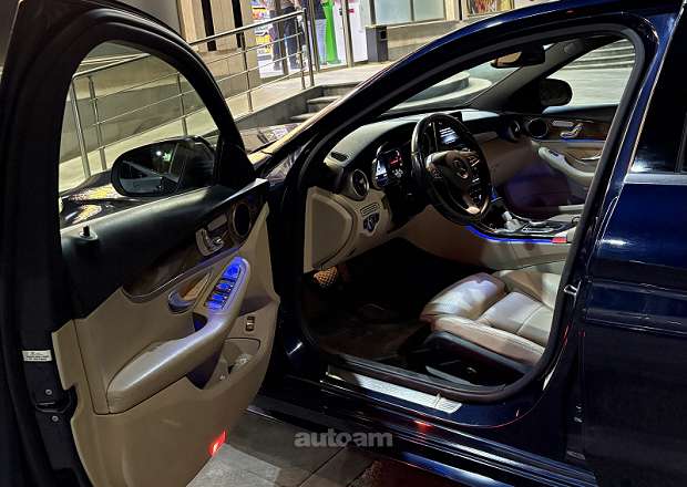 Mercedes-Benz C 300 2018 — լուսանկար 7