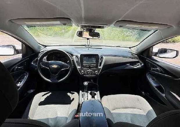 Chevrolet Malibu 2017 — լուսանկար 8