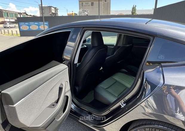 Tesla Model 3 2024 — լուսանկար 8