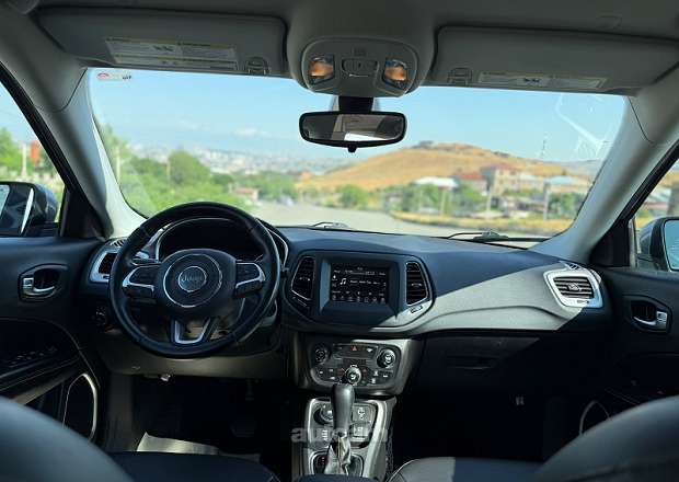 Jeep Compass 2021 — լուսանկար 1