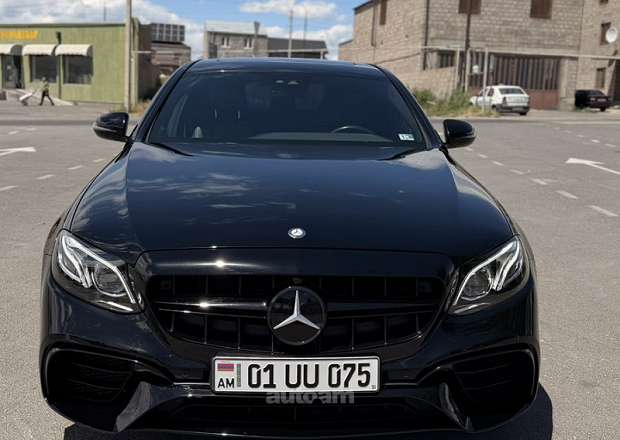 Mercedes-Benz E 300 2017 — լուսանկար 1