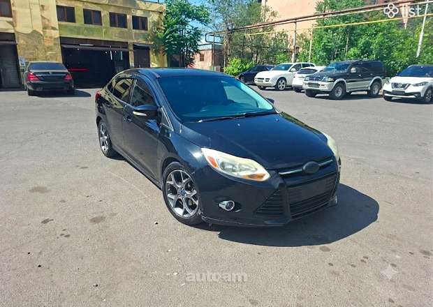 Ford Focus 2013 — фото 1