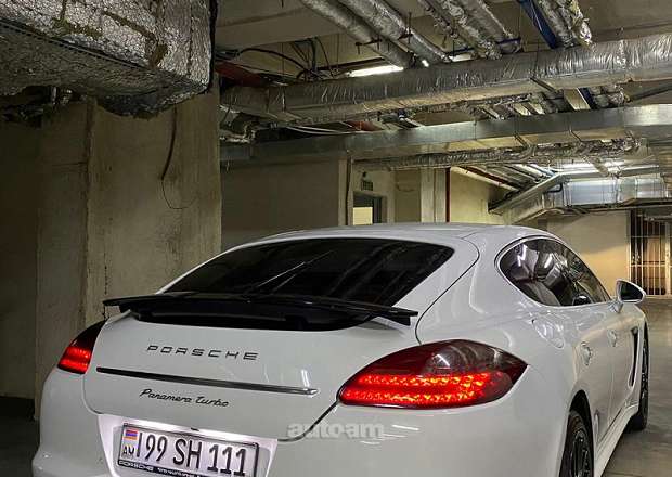 Porsche Panamera