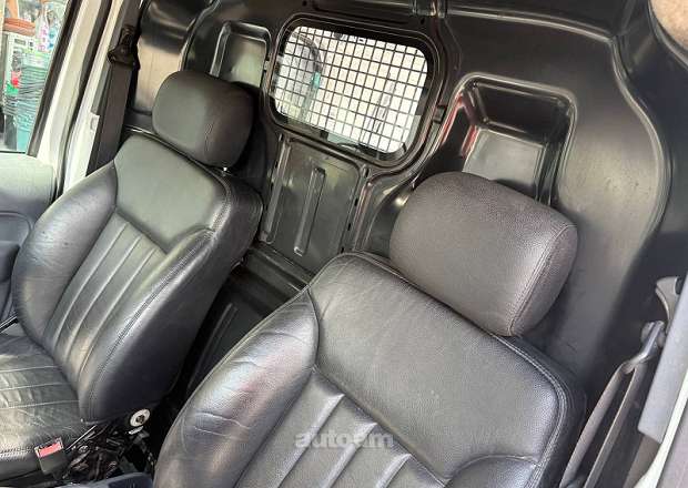 Ford Transit 2010 — photo 8