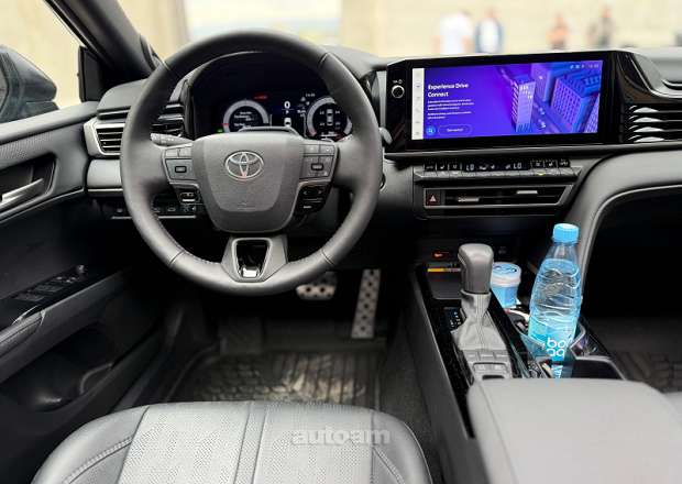 Toyota Camry 2025 — լուսանկար 7