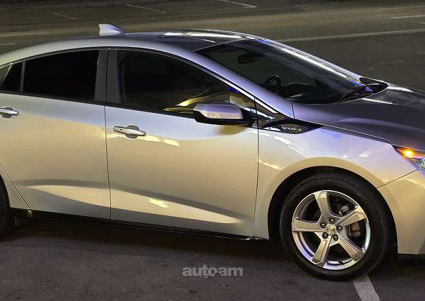 Chevrolet Volt 2017 — լուսանկար 2