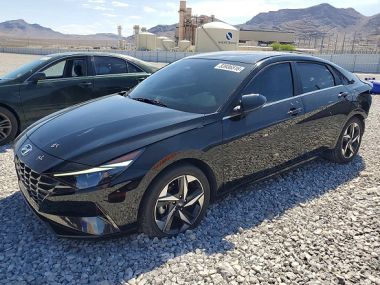 Hyundai Elantra  2023 