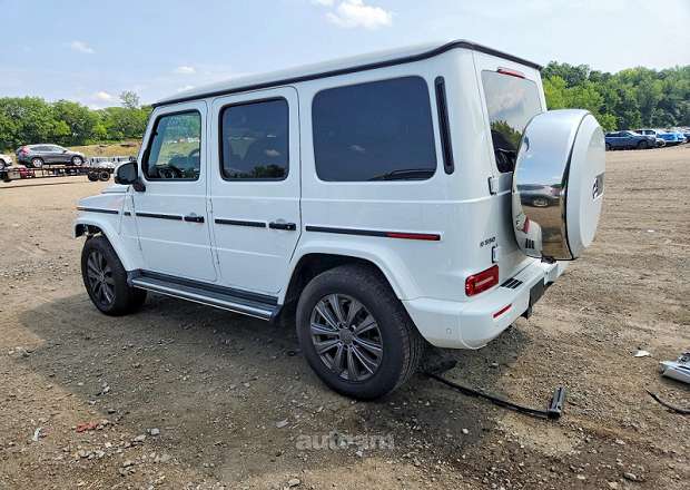 Mercedes-Benz G 550