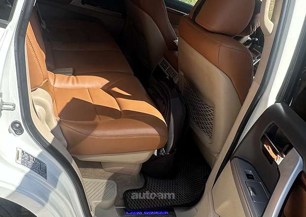 Toyota Land Cruiser 200 2012 — լուսանկար 9