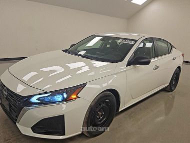 Nissan Altima  2025 
