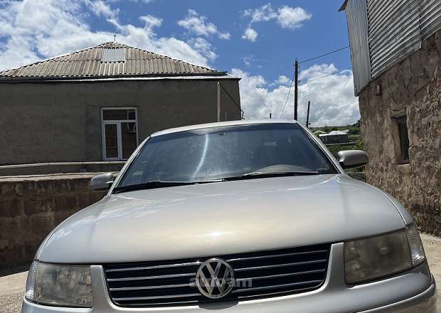 Volkswagen Passat 2000 — լուսանկար 1