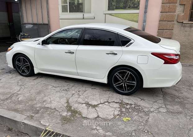 Nissan Altima 2016 — լուսանկար 4