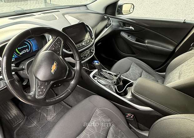 Chevrolet Volt 2016 — фото 14