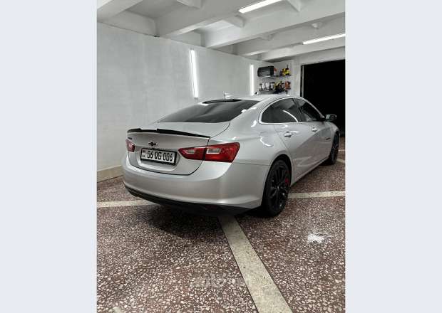 Chevrolet Malibu 2018 — photo 4