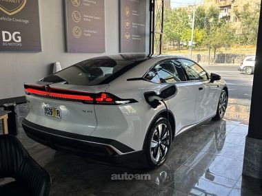 Changan Deepal SL03  2025 