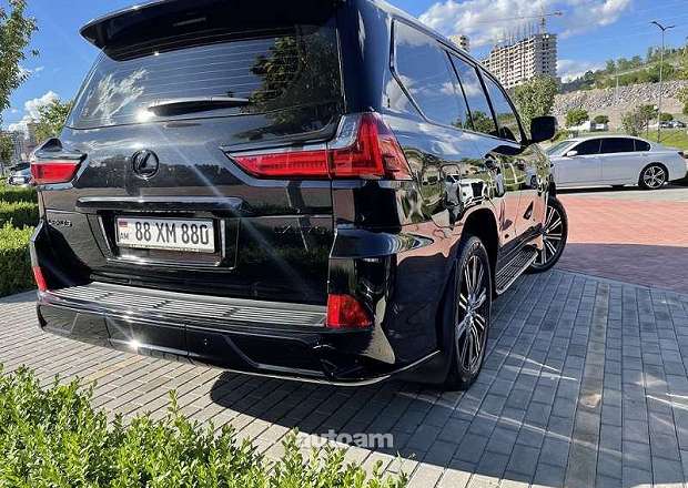 Lexus LX 570