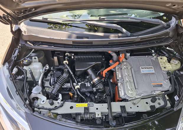 Nissan Note 2017 — լուսանկար 15