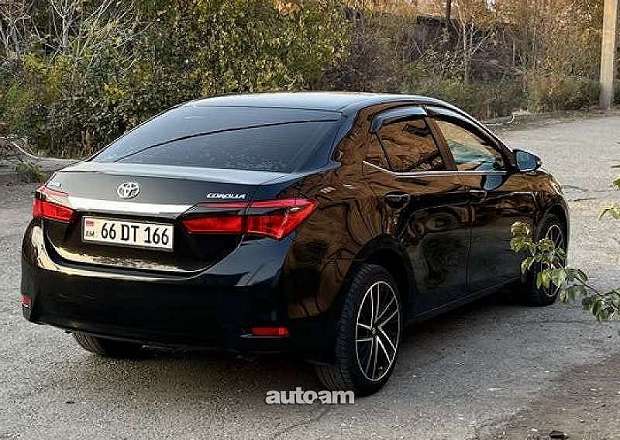 Toyota Corolla 2015 — photo 2