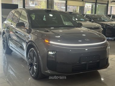 Lixiang Li L6  2025 