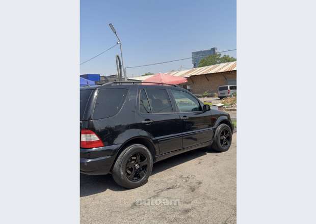 Mercedes-Benz ML 320 2002 — photo 4