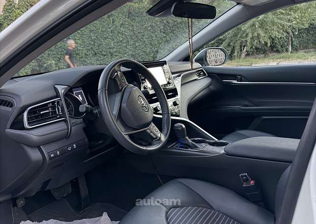 Toyota Camry 2022 — լուսանկար 7