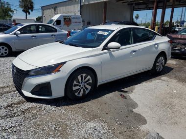 Nissan Altima  2023 