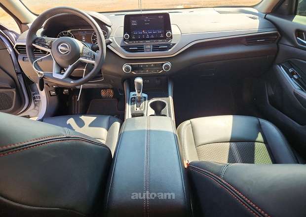 Nissan Altima