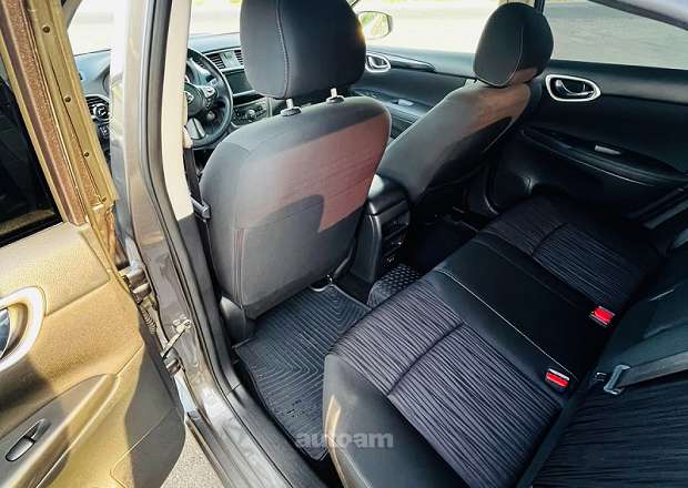 Nissan Sentra 2019 — photo 10