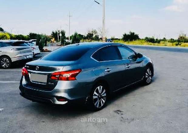 Nissan Sentra 2019 — photo 4