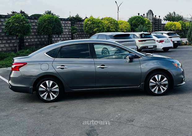 Nissan Sentra 2019 — photo 2