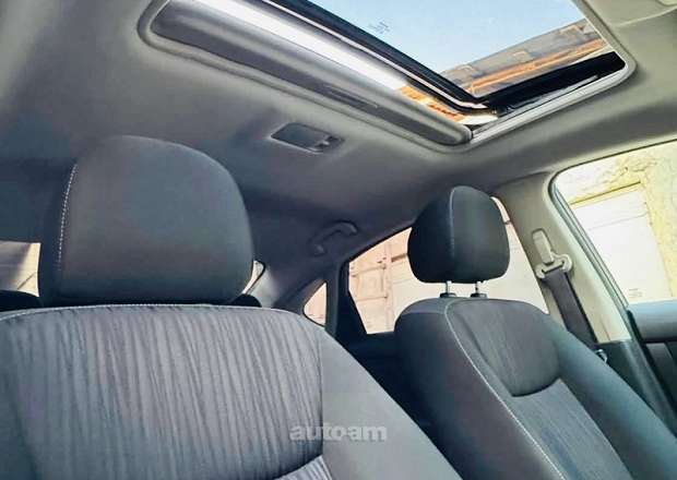 Nissan Sentra 2019 — photo 11
