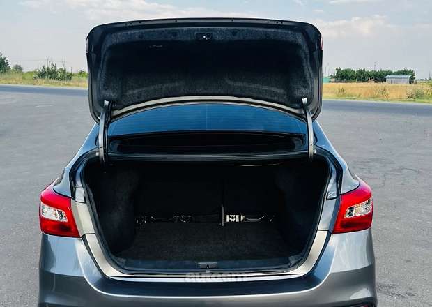 Nissan Sentra 2019 — photo 12