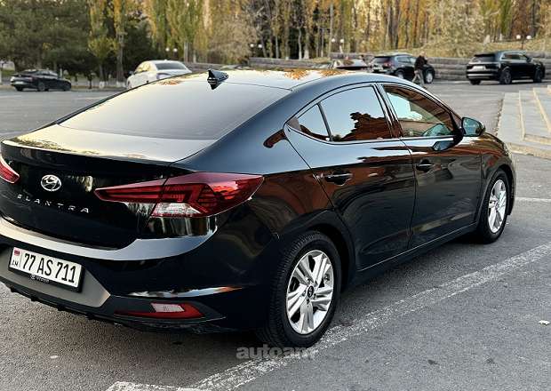 Hyundai Elantra 2020 — լուսանկար 4
