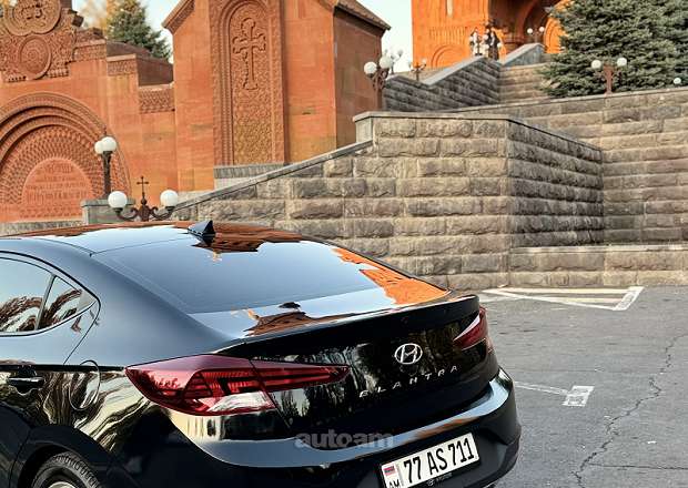 Hyundai Elantra 2020 — լուսանկար 5