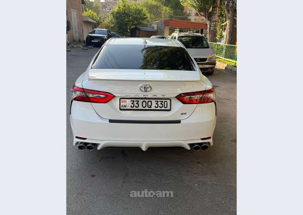 Toyota Camry 2019 — լուսանկար 4