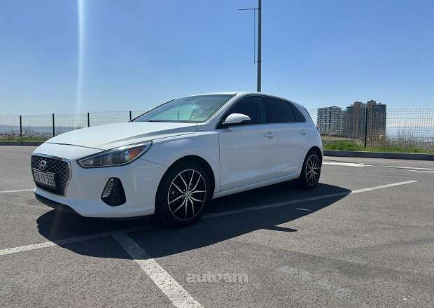 Hyundai Elantra 2018 — լուսանկար 2